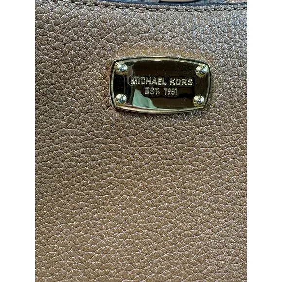 Michael Kors Jet Set Travel Camel Saffiano Leather Crossbody - Picture 14 of 15